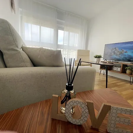 Calu Homes A 5 Minutos De La Estacion Del Tren Apartment